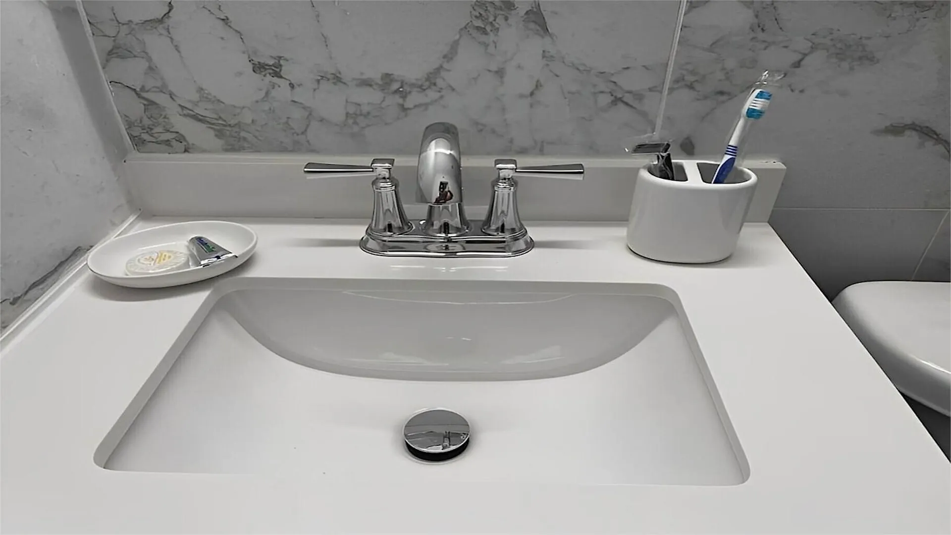 Green Castle Apartment In Tampa Near Airport And Busch Gardens