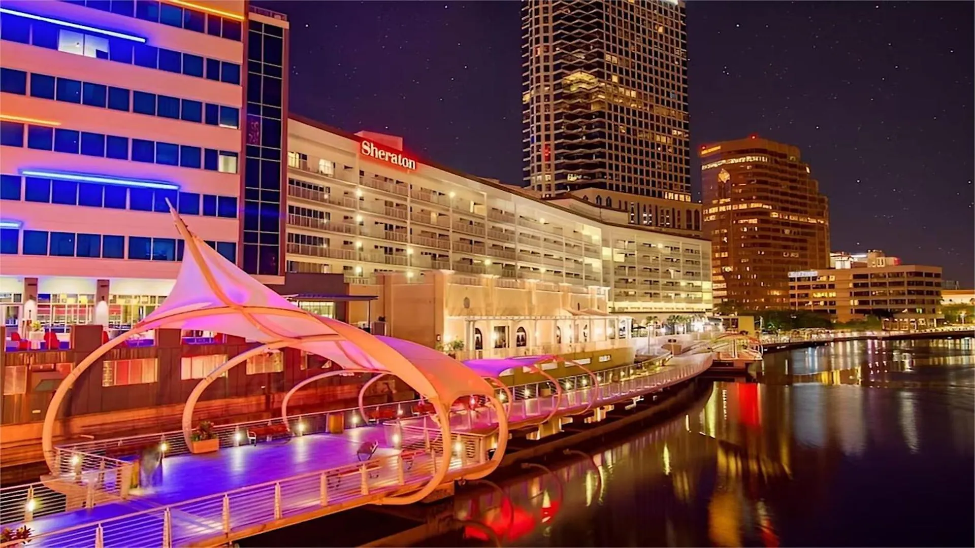 Green Castle Apartment In Tampa Near Airport And Busch Gardens